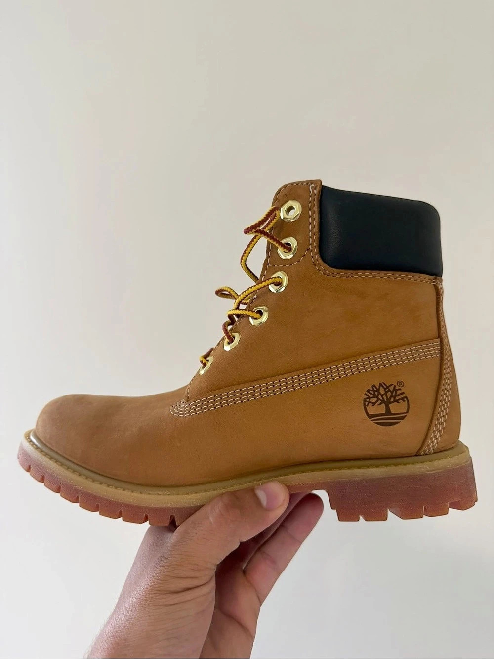 NWT Timberland Women’s Premium 6-Inch Waterproof Boot Brown & Black Size 6.5